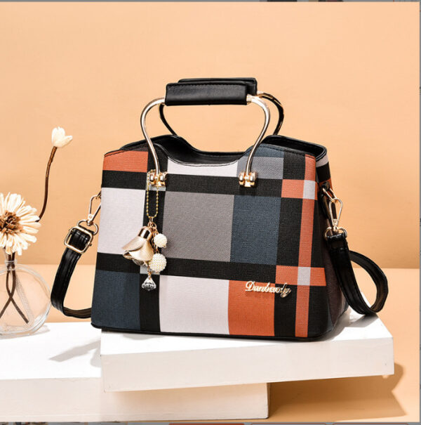 New Large Capacity Fashion Women's Handbag - Image 4